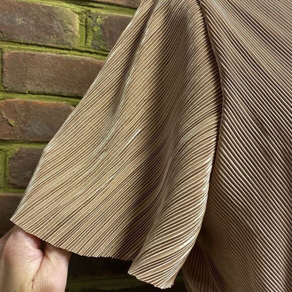 Skies Are Blue Champagne Short Sleeve Tiered MIDI Dress Size Small NEW - Picture 4 of 8